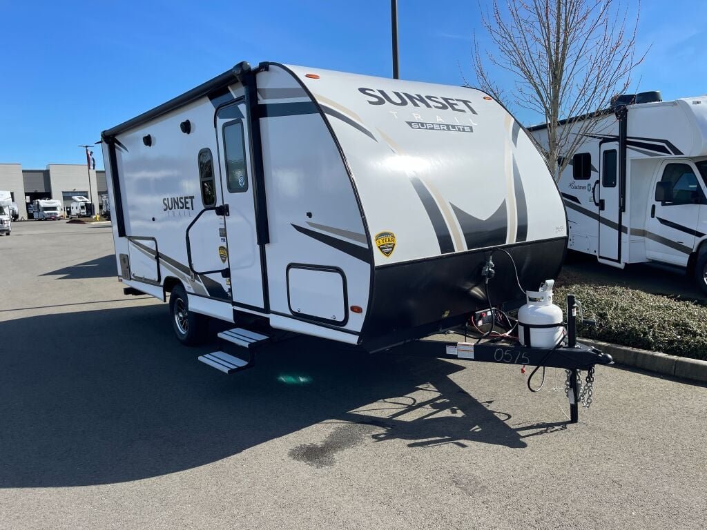 2024 Crossroads Sunset Trail Super Lite SS188BH